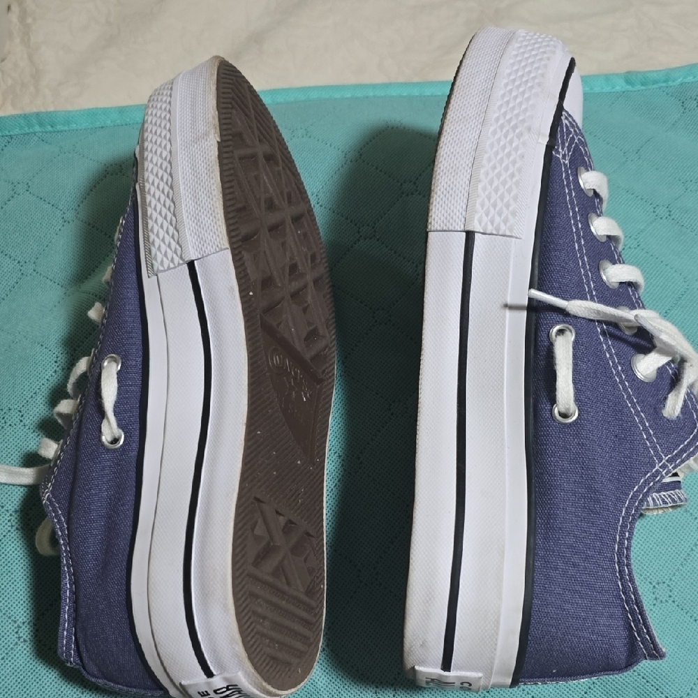 Converse Women's Blue Sneakers - Picture 8 of 9